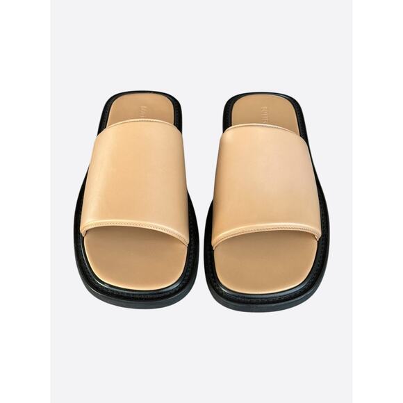 Bottega Veneta Beige & Black Sandals main image 5